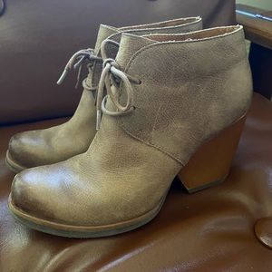 Women’s Korks Leather “Roana” Booties